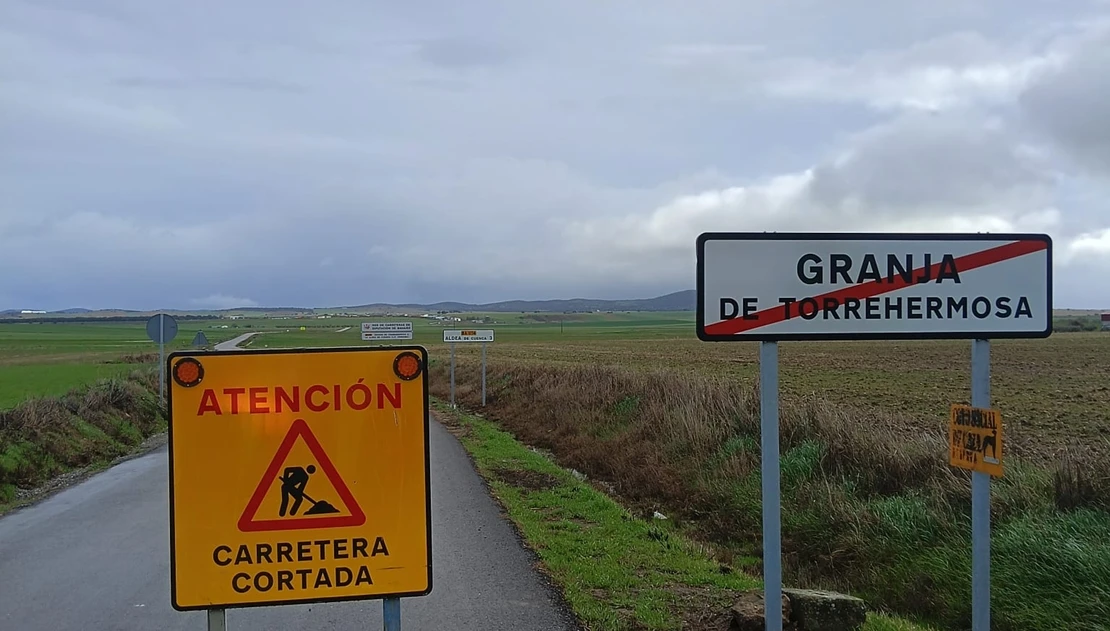 Corte de tráfico de la Carretera Provincial BA-074 tras el fuerte temporal