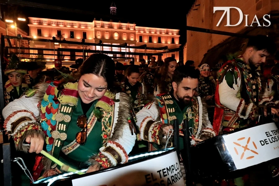 El Carnaval continúa en las calles de Badajoz gracias a 'De Plaza en Plaza'
