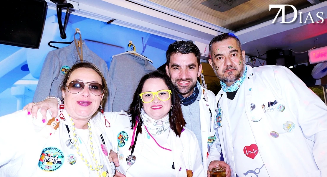 Imágenes de Artefactos y Grupos de Animación en el Gran Desfile del Carnaval de Badajoz 2026