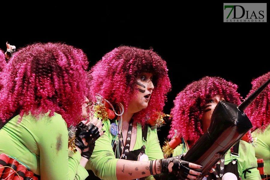 Actuación y entrevista de la murga Murger Queen en preliminares del COMBA 2026