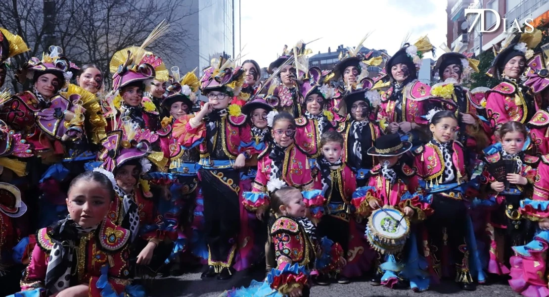 Planos generales del Desfile Infantil de Comparsas 2026