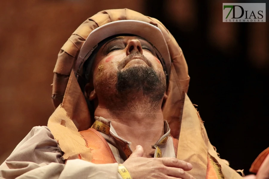 Actuación y entrevista de la murga Al Maridi en el COMBA 2026