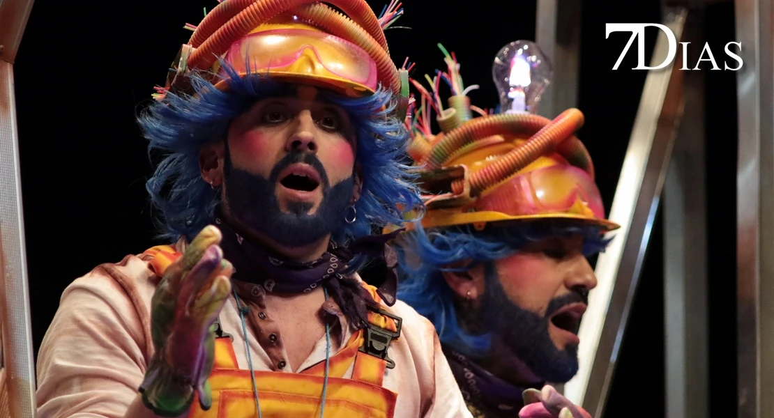 Actuación y entrevista a la murga Los Mirinda en Semifinales del COMBA 2026