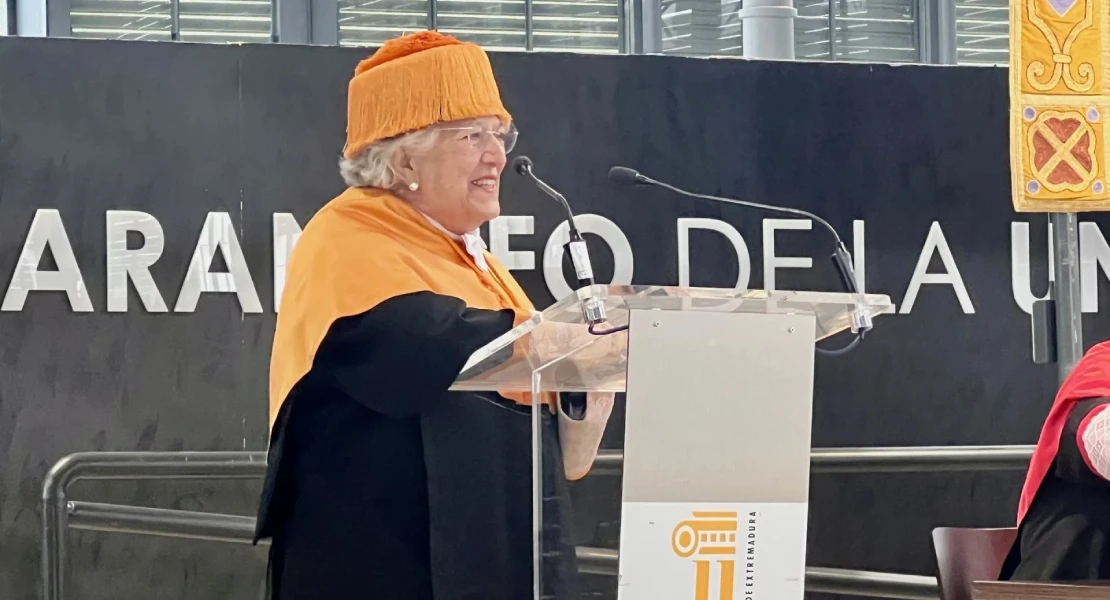 María Ángeles Durán, investida Doctora Honoris Causa por la Universidad de Extremadura