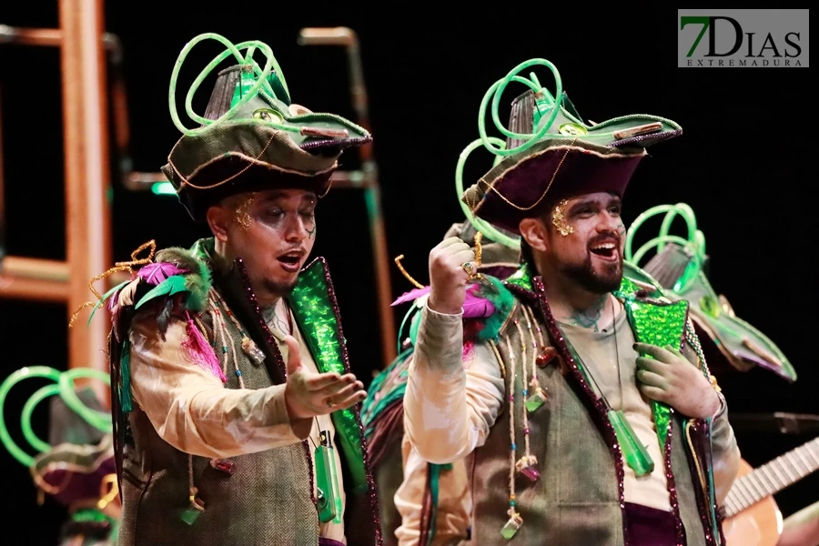 Actuación y entrevista de la murga Se Mace Tarde en preliminares del COMBA 2026