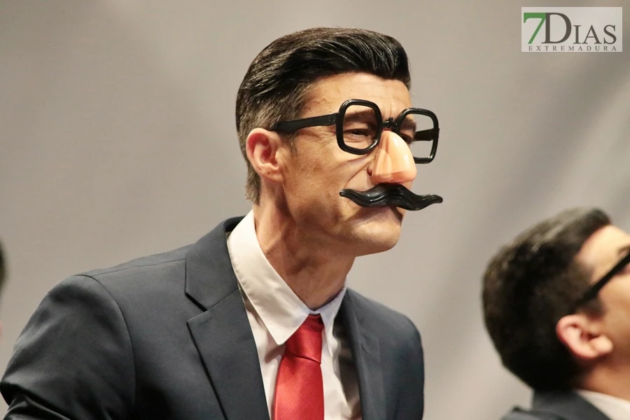 Actuación y entrevista de la murga Los Chungos en preliminares del COMBA 2026