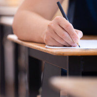 CSIF exige a Educación explicaciones sobre las próximas oposiciones docentes en Extremadura