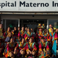 Cambalada despierta las sonrisas de los más pequeños en el Materno Infantil