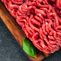 Alerta por posible presencia de fragmentos de plástico en carne picada de España