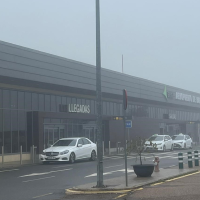 El aeropuerto de Badajoz seguirá sin sistema antiniebla y el PP habla de "menosprecio"