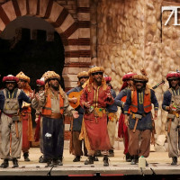 Actuación y entrevista de la murga Al Maridi en la final del COMBA 2026