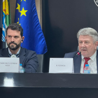 El PSOE pide abordar el futuro de Almaraz "más allá de cualquier simplificación energética"