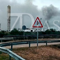Colapsa parte de una nave en Lobón por un grave incendio