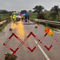 Efectos del temporal: cortan la BA-049 por un socavón