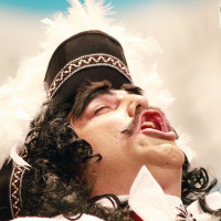 Actuación y entrevista de la murga Yo No Salgo en preliminares del COMBA 2026