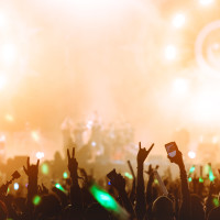 Sancionan a los organizadores del festival Puro Latino en Sevilla y Madrid: los motivos