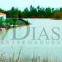 Vecinos de las casas aisladas de Valdebotoa: "Tenemos el agua a las puertas de casa"