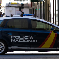 Detenido un violento ladrón en Badajoz que utilizaba un patinete e iba armado