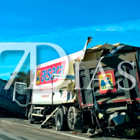 Colisión entre dos camiones en la A-5