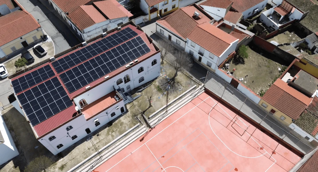 La Diputación de Badajoz destina más de 204.000 € a proyectos de autoconsumo solar en edificios municipales