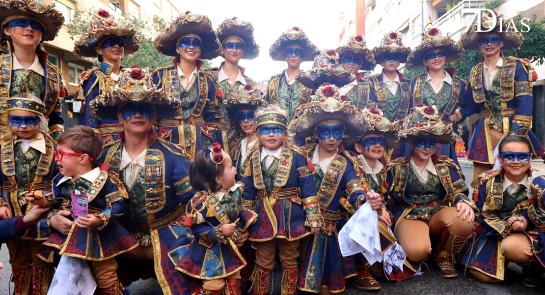 Planos generales del Desfile Infantil de Comparsas 2026