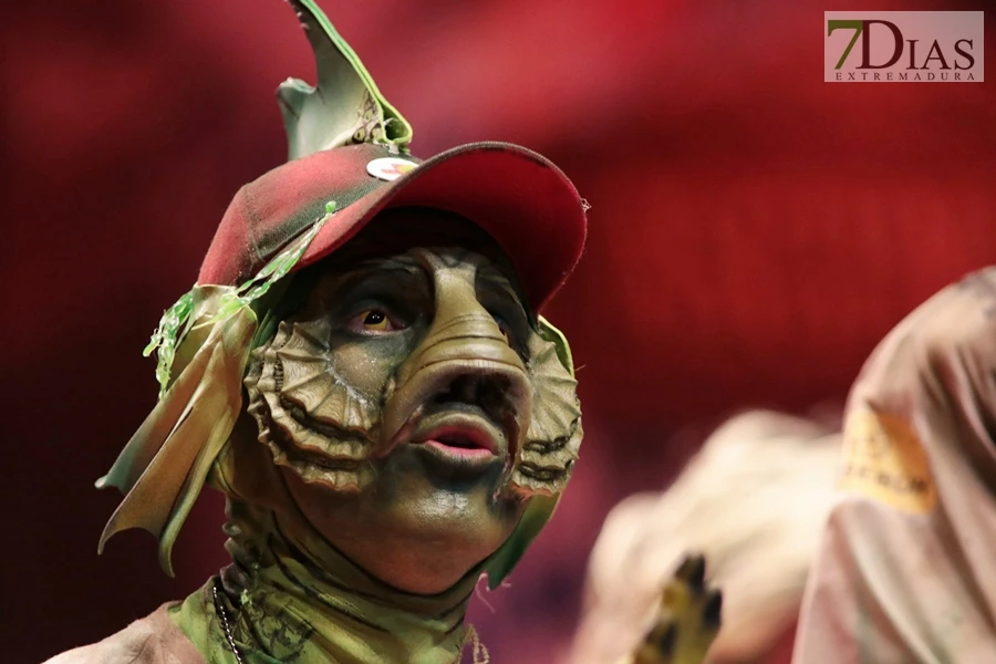 Actuación y entrevista de la murga Los Lingartos en preliminares del COMBA 2026