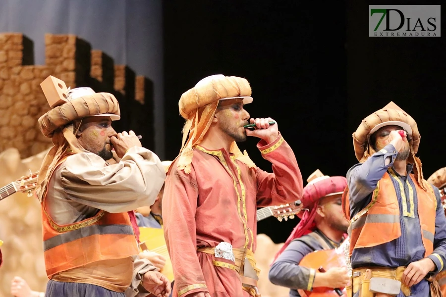 Actuación y entrevista de la murga Al Maridi en el COMBA 2026