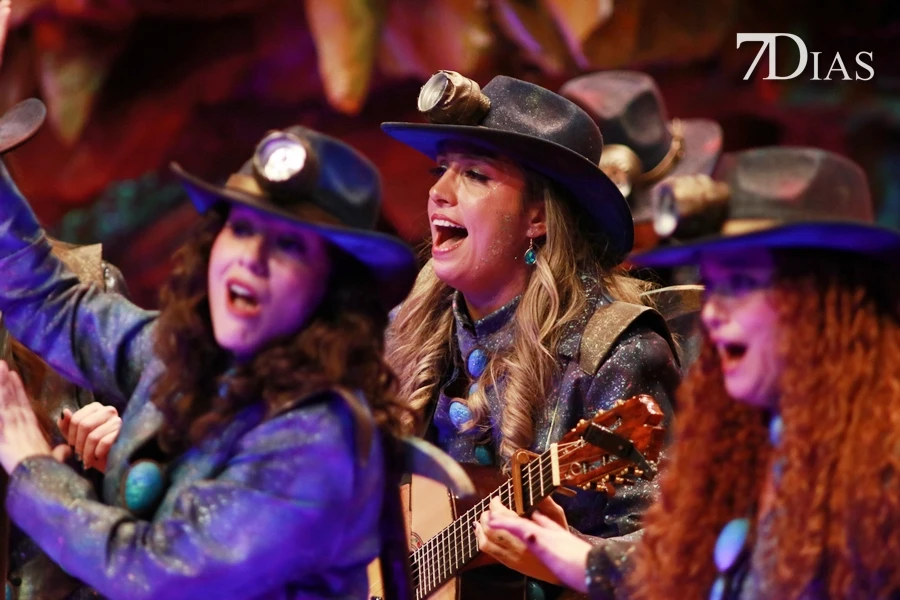 Actuación y entrevista de la murga La Castafiore en preliminares del COMBA 2026