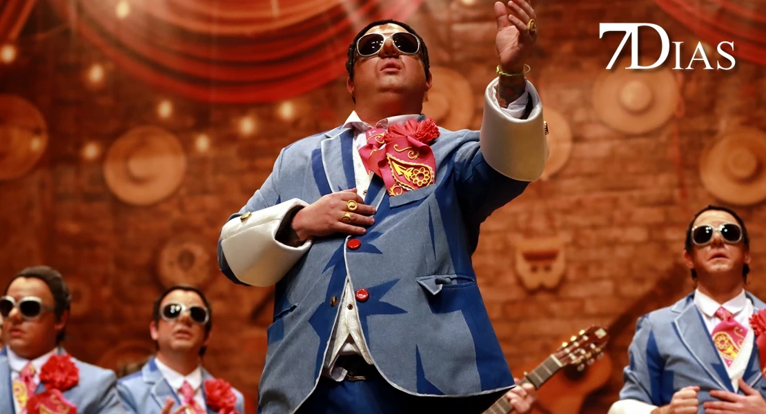 Actuación y entrevista a la murga Gitano y de Badajó en Semifinales del COMBA 2026