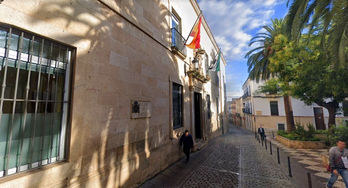 Prisión provisional y sin fianza para el detenido tras apuñalar a un hombre en Mérida