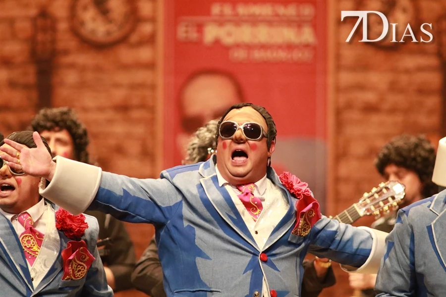 Actuación y entrevista de la murga  A Contralgolpe en la final del COMBA 2026