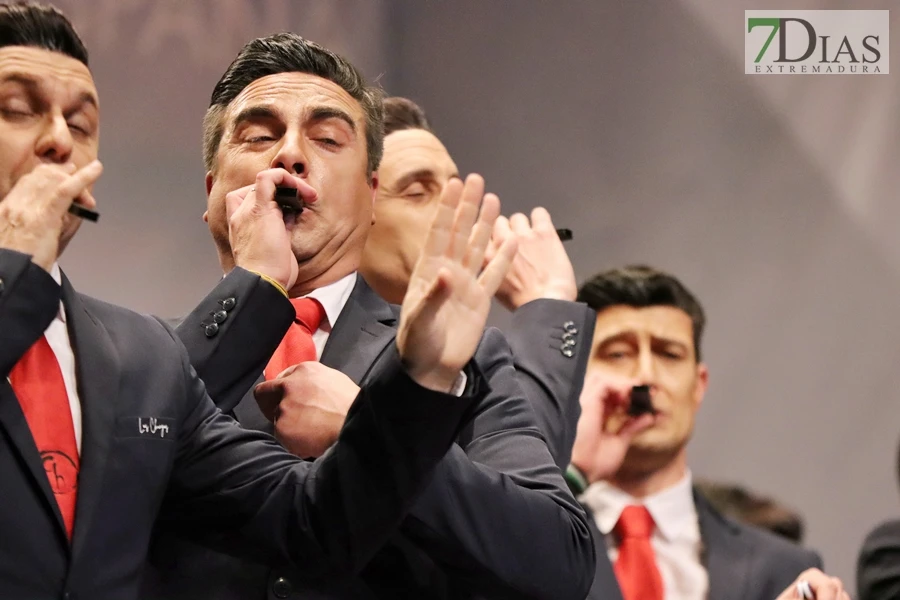 Actuación y entrevista de la murga Los Chungos en preliminares del COMBA 2026