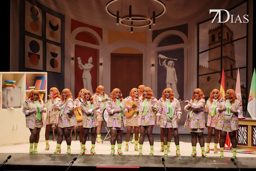 Actuación y entrevista de la murga Las Chimixurris en preliminares del COMBA 2026