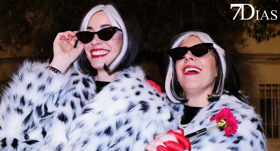 Imágenes de Artefactos y Grupos de Animación en el Gran Desfile del Carnaval de Badajoz 2026