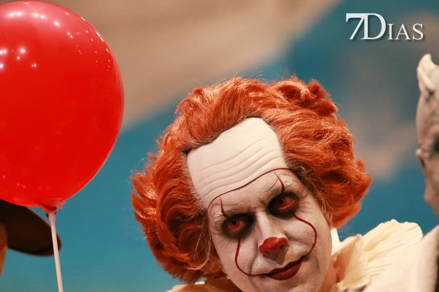 Actuación y entrevista de la murga Yo No Salgo en Semifinales del COMBA 2026