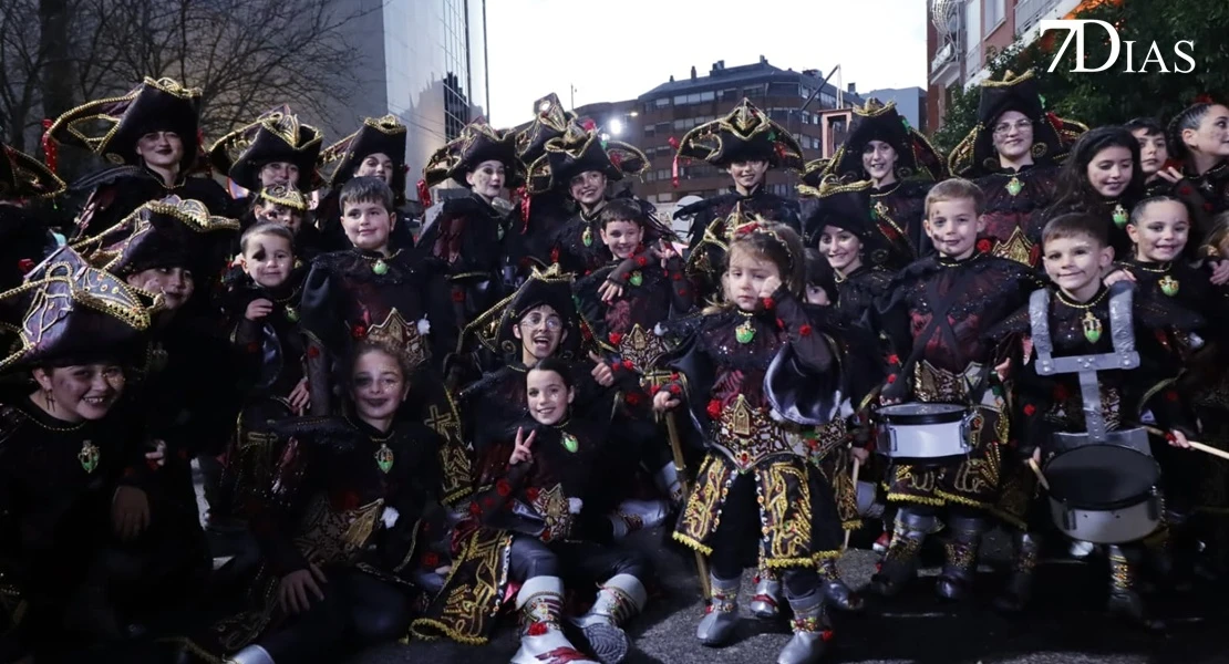 Planos generales del Desfile Infantil de Comparsas 2026