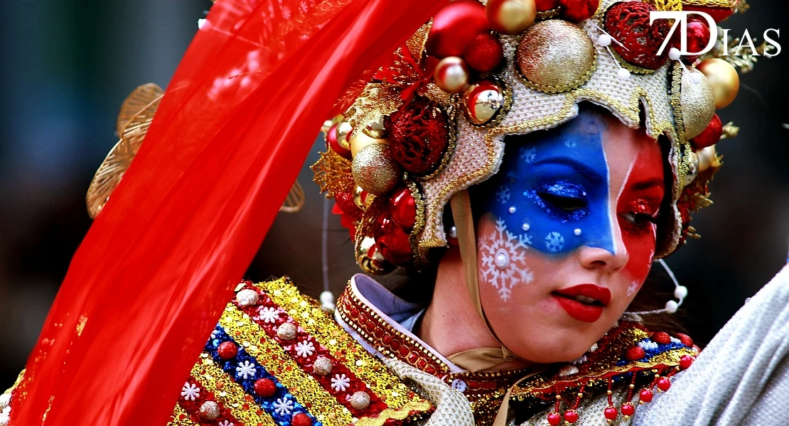 Los mejores primeros planos del Gran Desfile del Carnaval de Badajoz 2026