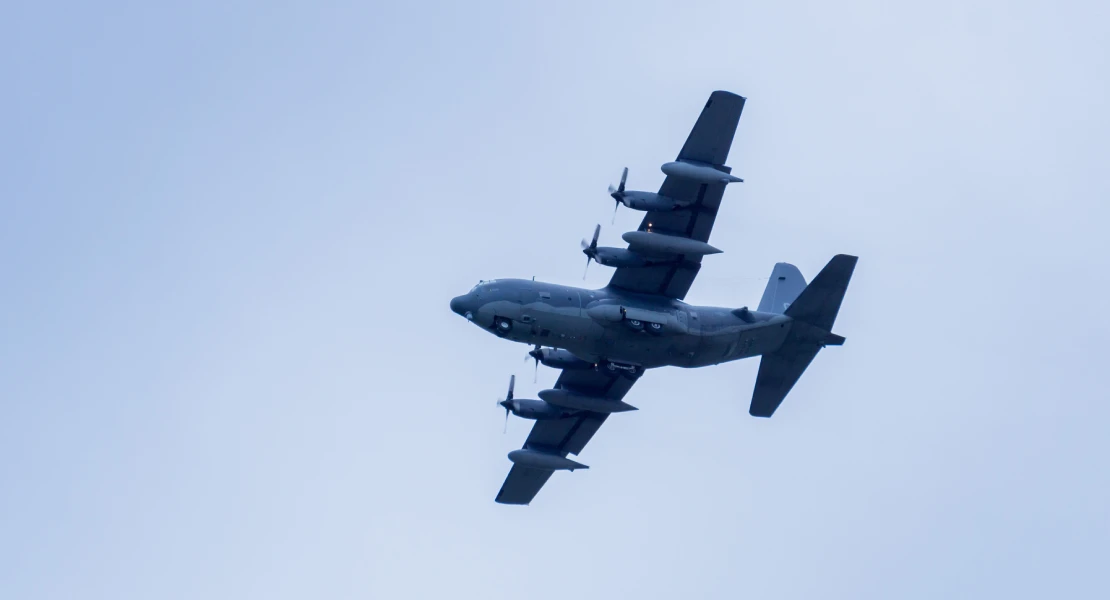 España cierra su espacio aéreo a vuelos involucrados en la guerra de Irán