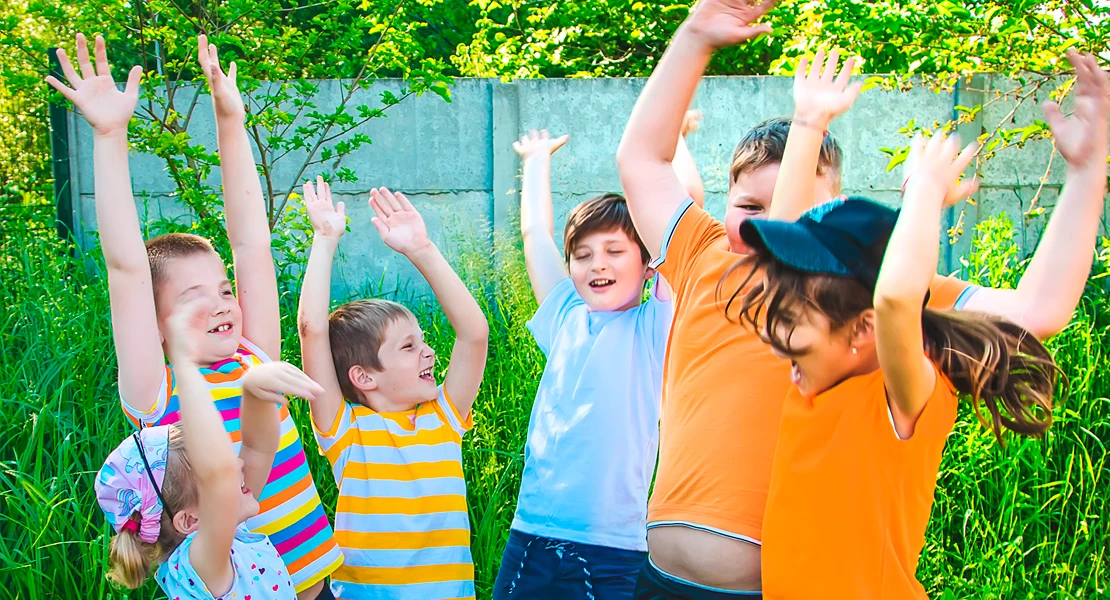 Extremadura contratará a cientos de monitores y directores de ocio: este es el perfil que buscan