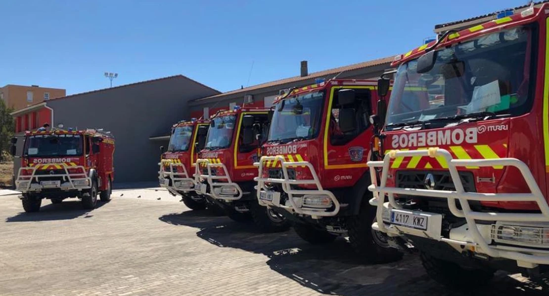 Un incendio originado en un sótano afecta a tres viviendas en Caminomorisco (CC)