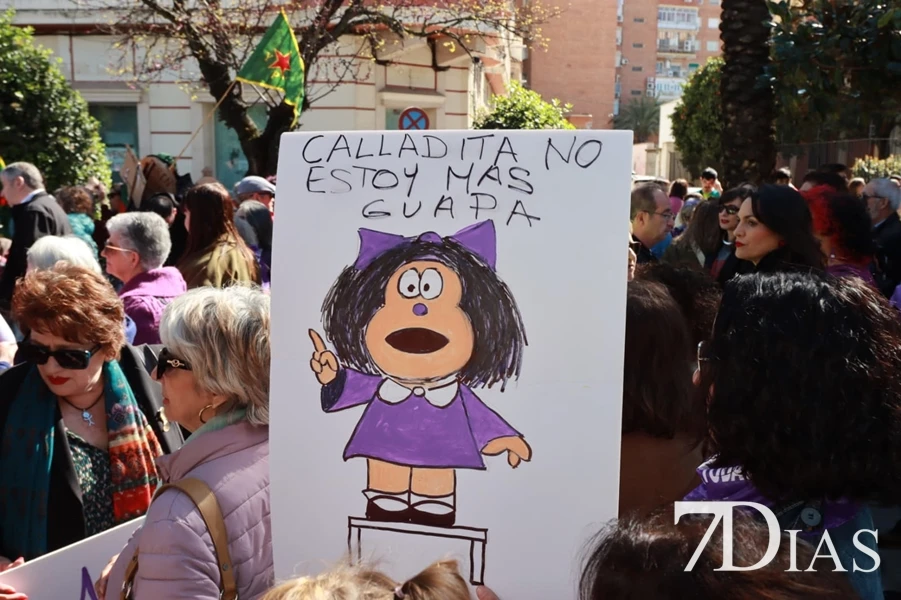 Marcha del 8M en Badajoz en imágenes