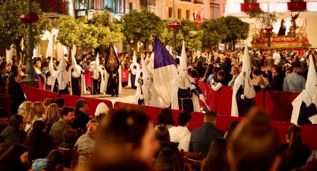 La Semana Santa de Badajoz arrasa en las calles… y también en el móvil