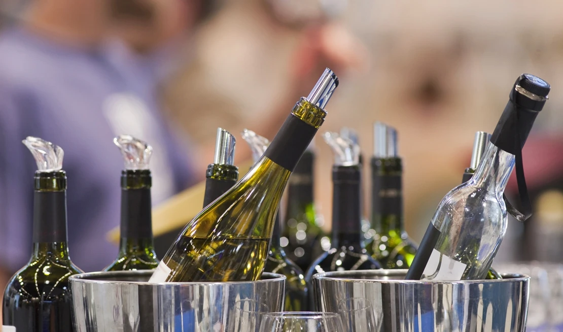 Los amantes del vino y la aceituna tiene una cita con VINAC en Almendralejo