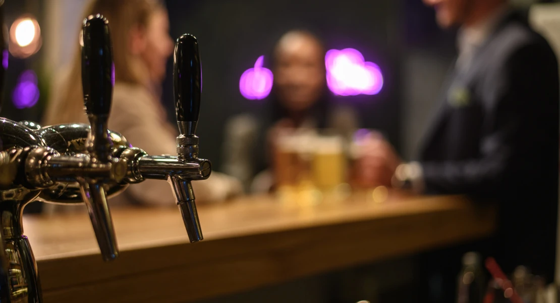 ¿Hasta qué hora pueden abrir los establecimientos en Semana Santa en Extremadura?