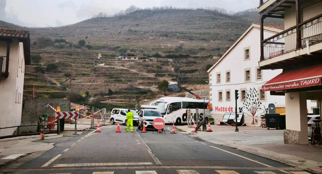 Cortan el tráfico durante horas en la N-110: este es el nuevo desvío habilitado