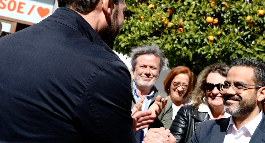 El alcalde de Olivenza se suma al proyecto de Álvaro Sánchez Cotrina en el PSOE extremeño
