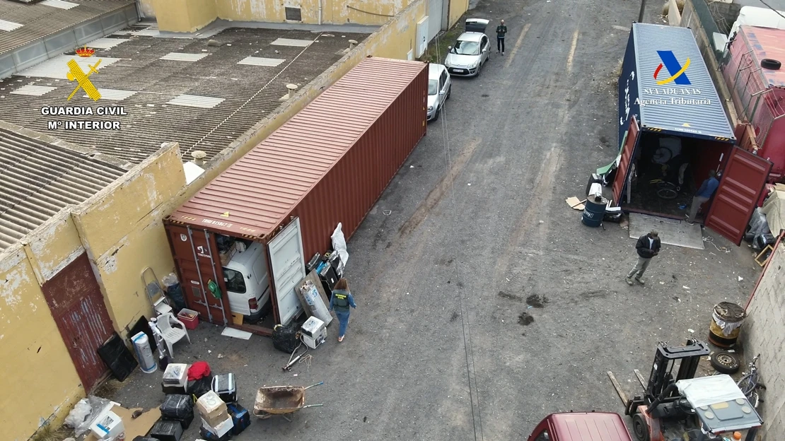 Más de 30 detenidos por enviar ilegalmente 650 toneladas de residuos peligrosos