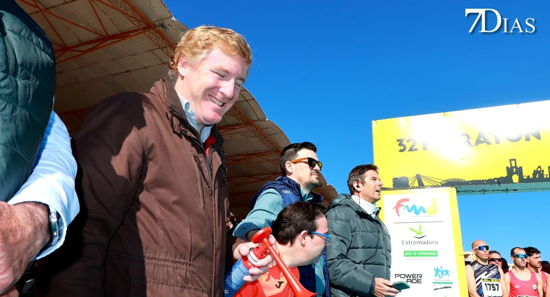 Galería de imágenes y vídeo de la 32 Maratón y 10 Medio Maratón 'Ciudad de Badajoz'