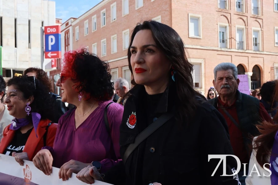 Marcha del 8M en Badajoz en imágenes
