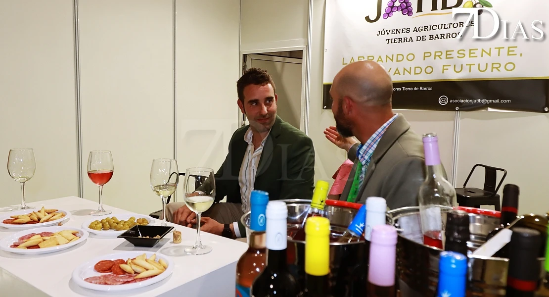 VINAC celebra una nueva edición en Almendralejo: lo mejor del vino, la aceituna y el cava